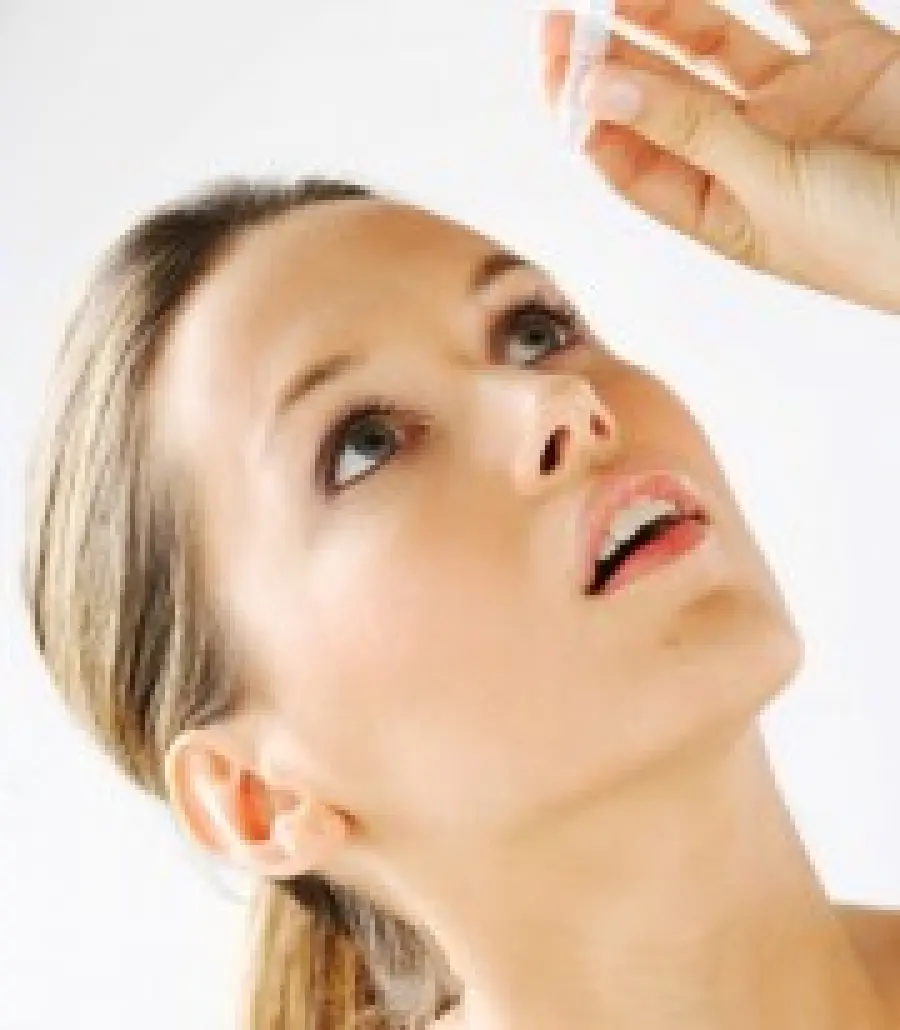 Rimedi per occhio secco e rosso: collirio e lacrime artificiali. Cause secchezza oculare