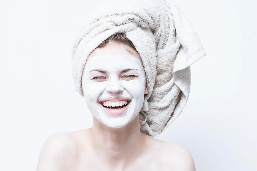 Maschera per il viso: come si fa e quale scegliere