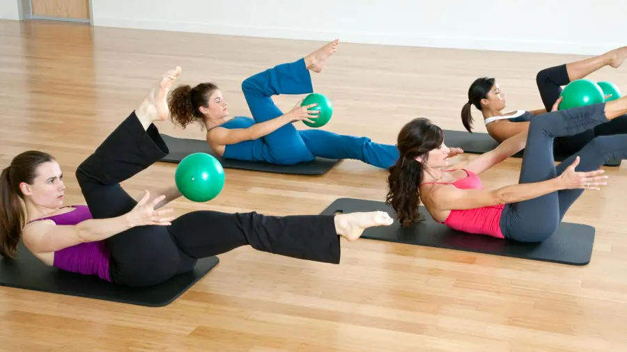 Cos'è il Pilates e a cosa serve. Gli esercizi di Joseph Pilates