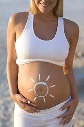 Donne in gravidanza al mare: consigli per sole e mare in gravidanza