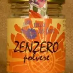 Proprietà della melissa e dello zenzero: rimedi naturali contro nausea, vomito e malesseri da viaggio