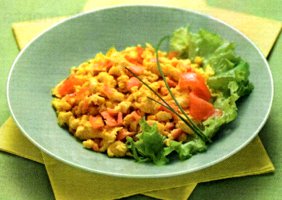 Ricetta uova strapazzate al salmone affumicato: un secondo piatto proteico ma dietetico