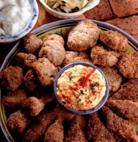 Ricetta piatto unico: ricetta del Kibbee (piatto etnico) con polpette di carne di agnello (o manzo) e bulgur