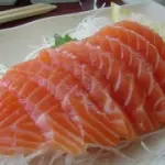 Salmone pescato e di allevamento: un pesce molto ricco di Omega 3. Il salmone per una dieta sana
