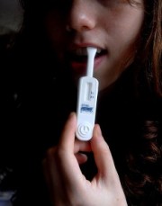 Il nuovo test della saliva per l' Hiv: risultato dopo 10 minuti