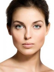 Medicina Estetica - Aumento labbra con filler (iniezioni) di acido ialuronico e collagene