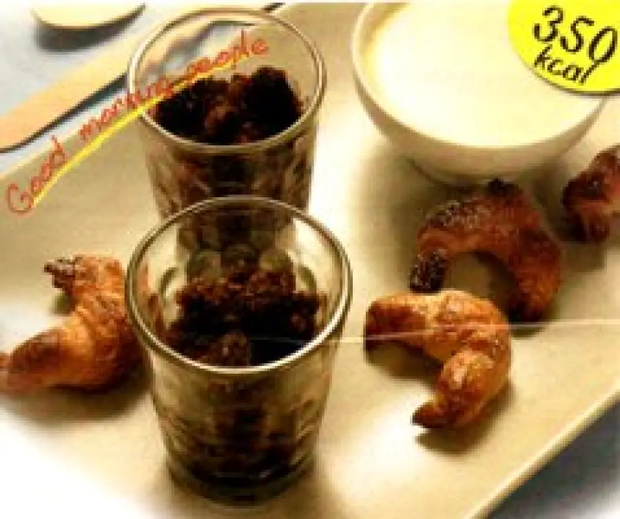 Ricetta granita al caffè con crema alla vaniglia e piccoli cornetti: dolce + granita da 350 calorie a porzione