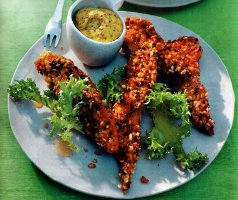 Ricetta pollo con latte di cocco, arachidi, noci e prezzemolo: un secondo piatto di carne dietetico