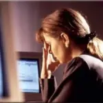 Uso del computer e salute occhi: consigli contro secchezza degli occhi, rossore, vista appannata