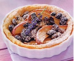 Ricetta crostatine con crema, mele e uvetta: un dolce con la frutta da 290 calorie a porzione