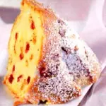 Dolci per la prima colazione: ricetta torta di mele e mirtilli rossi. Un dolce con la frutta da 210 calorie