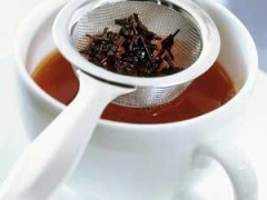 Rimedi naturali per dimagrire: integratore di Fucus per aumentare il metabolismo e tisane per dimagrire