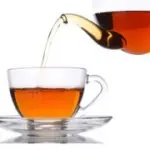 Proprietà del tè per aumentare le difese immunitarie, ridurre il colesterolo e i radicali liberi