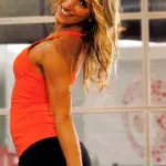 Corsi fitness di ballo in palestra: corsi di Sex and Charm e Pole Dance. Bruciare 250-300 calorie in 1 ora di ballo