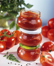 Dieta mediterranea: le proprietà e i benefici del pomodoro per la salute del cuore. A dieta col pomodoro