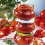 Dieta mediterranea: le proprietà e i benefici del pomodoro per la salute del cuore. A dieta col pomodoro
