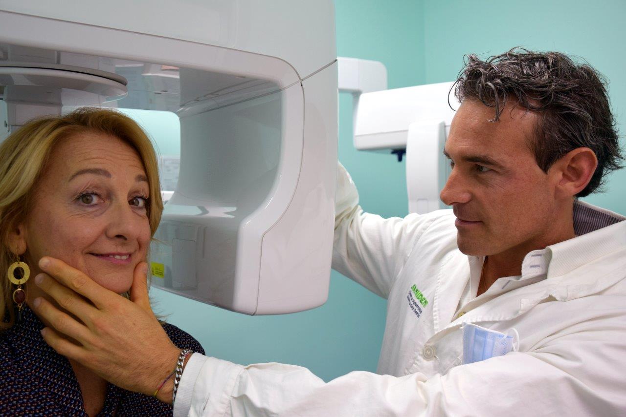 Implantologia dentale ed estetica del sorriso a Milano