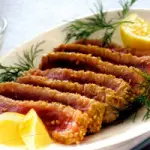 Ricetta filetto di tonno fresco (tranci) in crosta di sesamo: un secondo piatto dietetico di pesce in 8 minuti