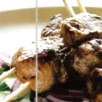 Ricetta spiedini di carne magra di vitello marinata alla birra: un secondo piatto dietetico di carne