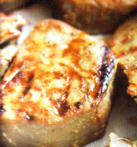 Ricetta light tranci di tonno fresco marinato e grigliato: un secondo piatto di pesce dietetico e facile