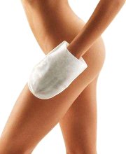 Tecniche di massaggio anticellulite fai-da-te e docce alternate di acqua calda e fredda contro la cellulite