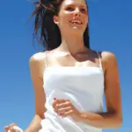 Alimentazione sana e salute dell' intestino: fibre, probiotici, bere molta acqua e fare attività fisica