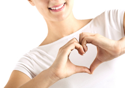 Proprietà di tè verde, curcuma e mirra per aumentare le difese immunitarie e per la prevenzione dei tumori