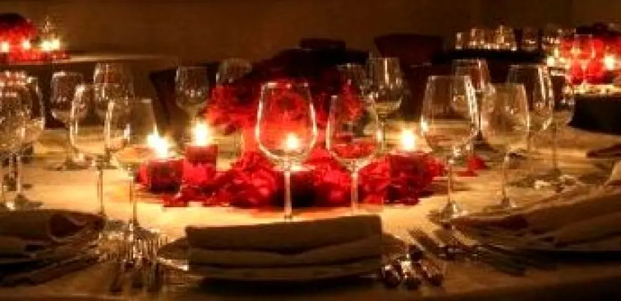 Alimentazione e dieta nelle feste di Natale: consigli per il colesterolo alto. Limitare salumi e sale nella dieta