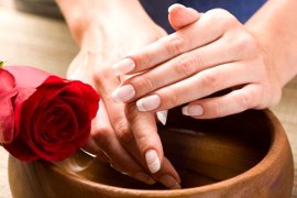 Bellezza e salute Unghie delle Mani: rimedi per unghie che si spezzano e per le macchie bianche delle unghie 