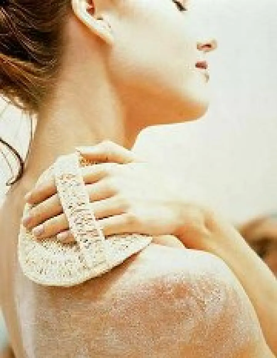 Consigli di bellezza per collo, seno, braccia e schiena: prodotti cosmetici, rimedi naturali, medicina estetica