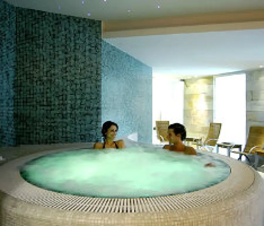 Centro Benessere Spa Grand Hotel Terme di Comano (Trento): trattamenti a base di acqua termale
