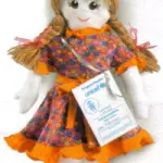 Idee Regalo - La Pigotta: la bambola di pezza per la salute dei bambini dell' Africa (vaccini e medicinali)