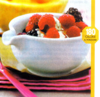 Ricette dietetiche Dolci con la frutta: ricetta della Mousse ai Frutti Rossi con fragole e more