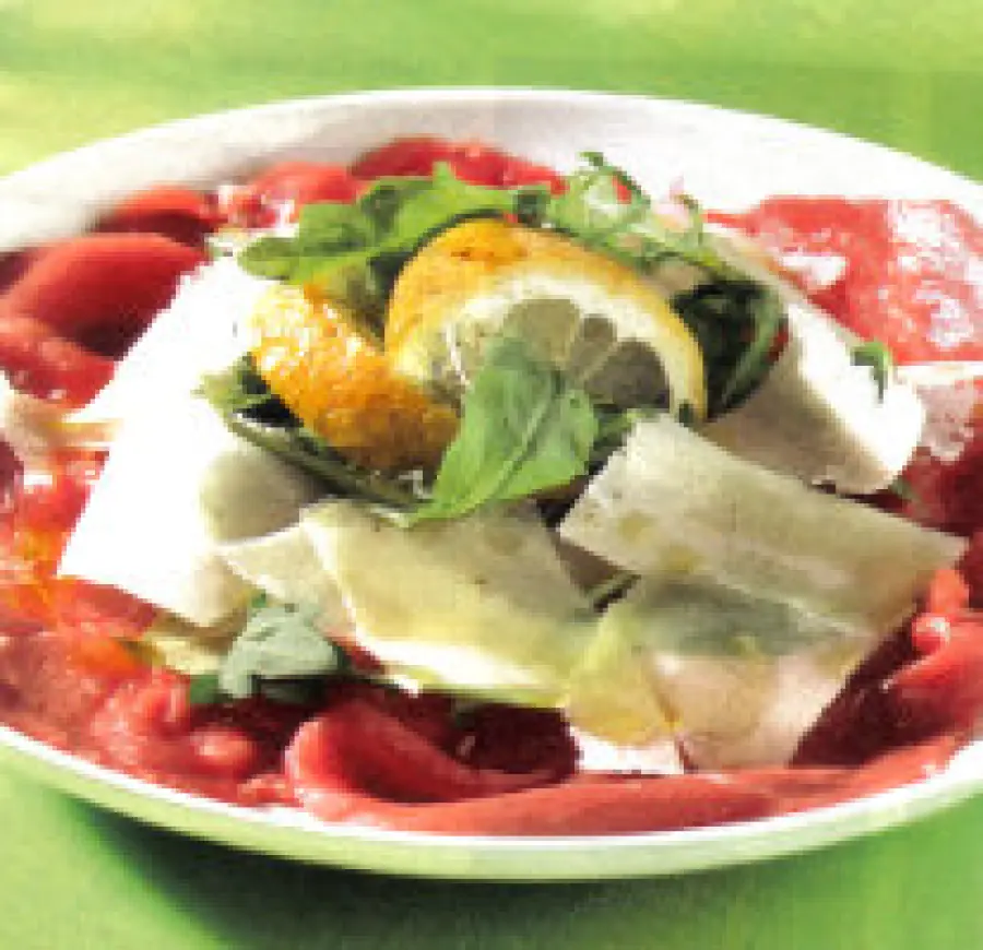 Ricette carne veloci e dietetiche: ricetta Carpaccio di Manzo con solo 184 calorie a porzione