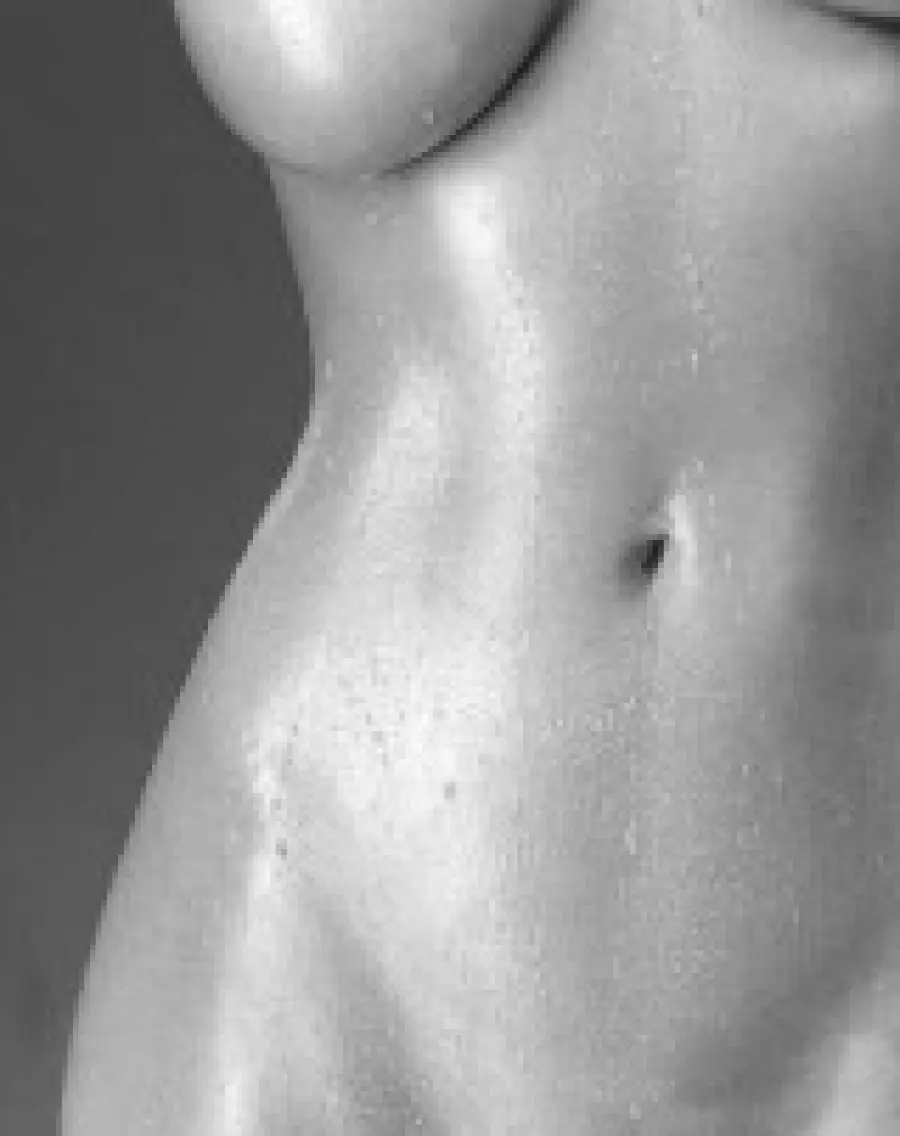 Eliminare cellulite e cuscinetti di grasso su pancia, fianchi, collo e doppio mento, braccia, cosce e caviglie 