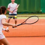 Come iniziare a giocare a tennis