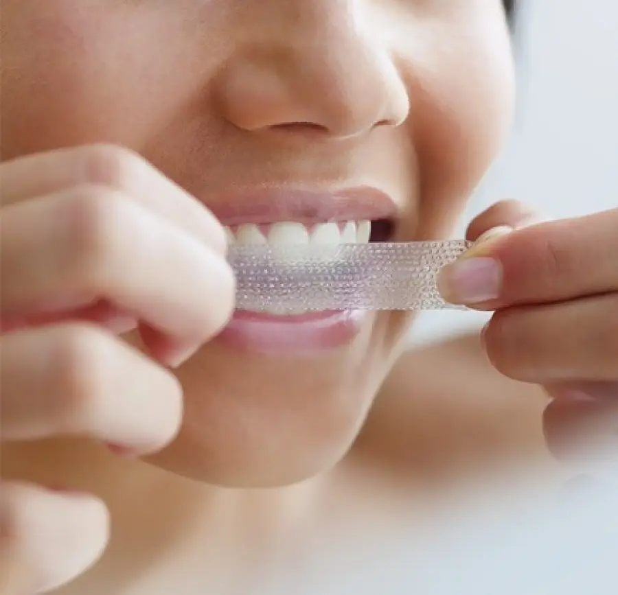 Strisce sbiancanti per denti in farmacia