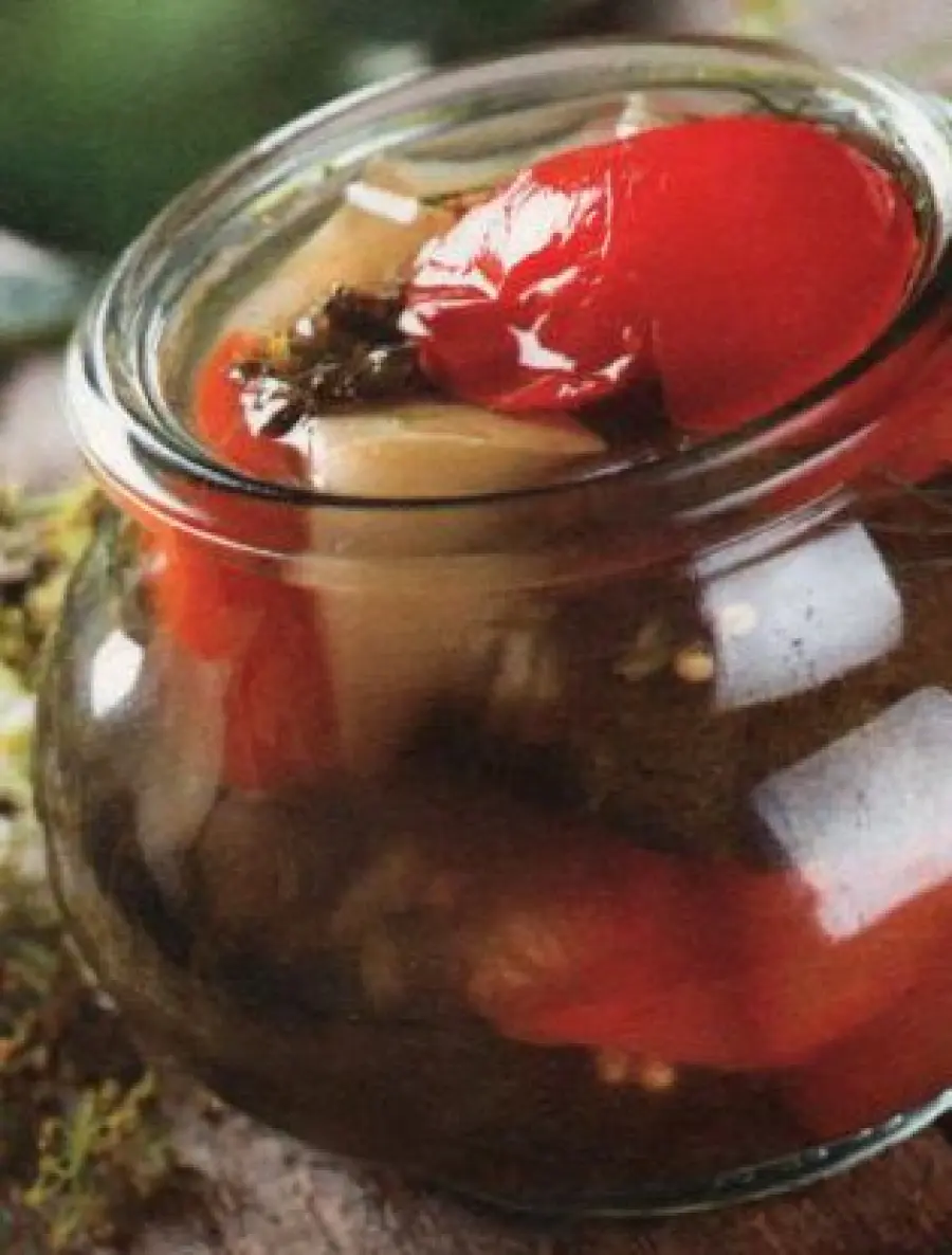 Sottaceti fatti in casa: ricetta giardiniera in salamoia