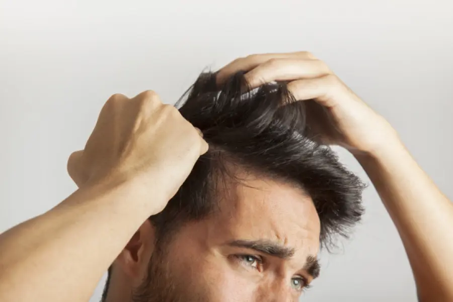 Perché i capelli diventano grigi?