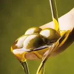 Olio extravergine di oliva: un mondo di benefici per l' organismo