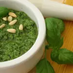 La vera ricetta del pesto alla genovese