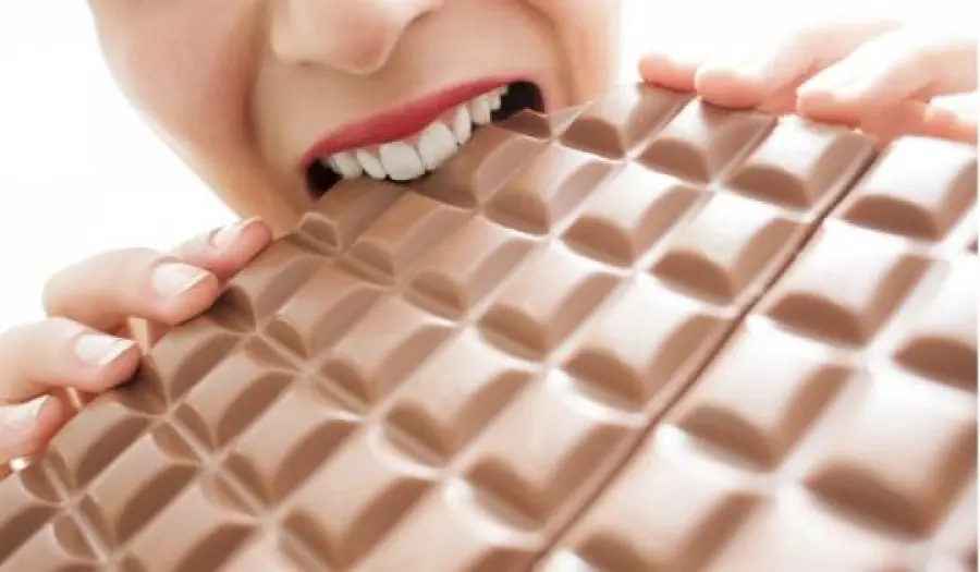 Fame nervosa: cosa fare? Rimedi per fame nervosa