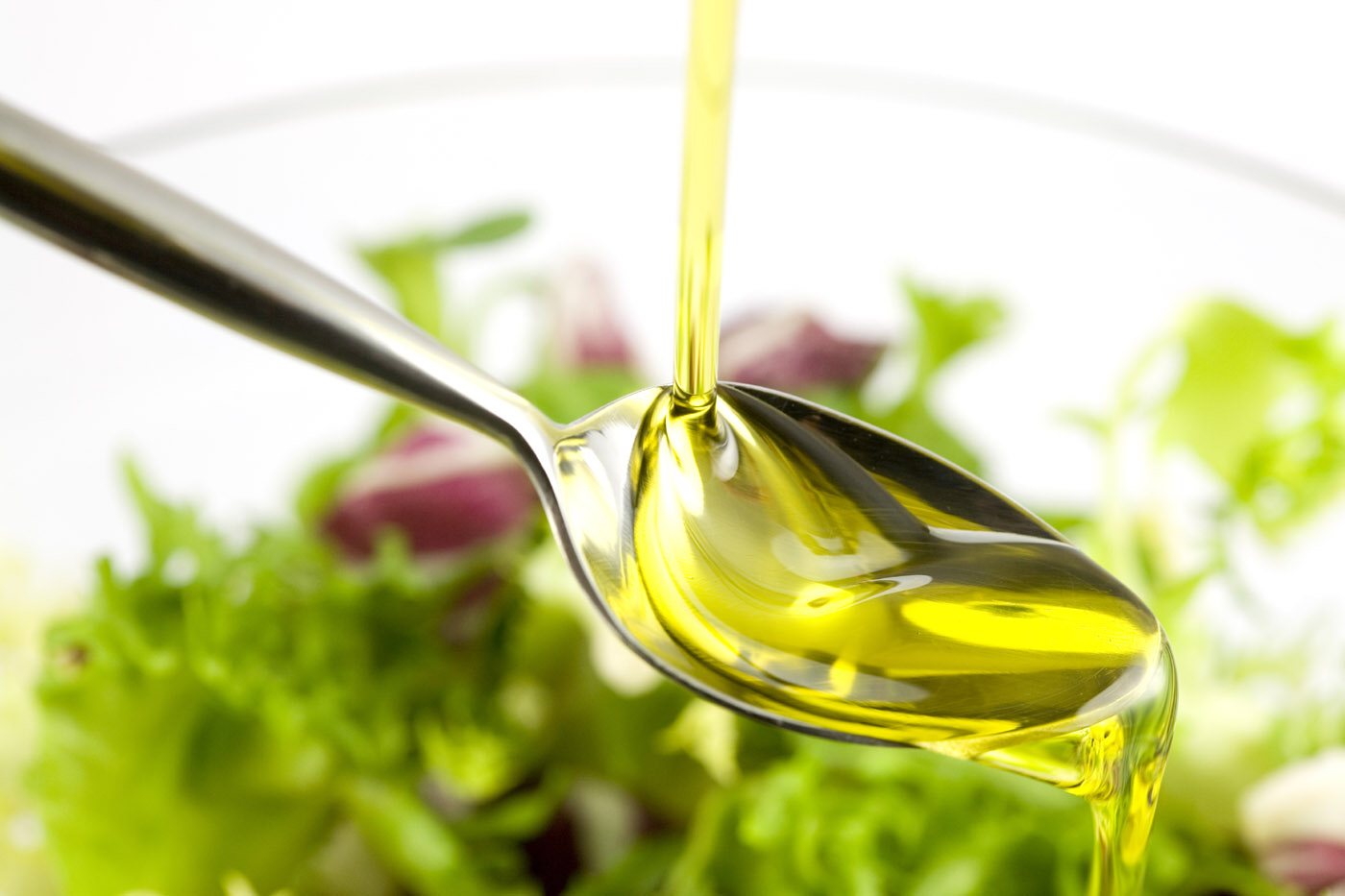 Olio di oliva: benefici e proprietà nutrizionali