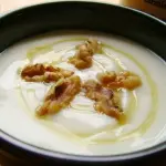 Noci e arachidi fanno bene: quante al giorno?