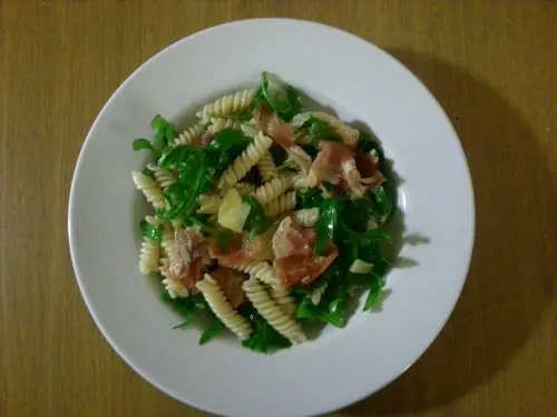 Pasta veloce: ricetta pasta tricolore
