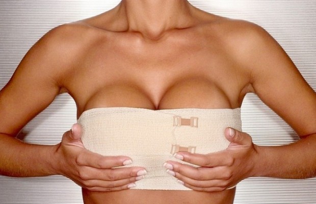 Come rifarsi il seno in 30 minuti: oggi si può!