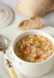 Zuppa veloce: verza e fagioli. Ricetta vegana