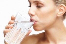 Cause scarsa salivazione-bocca secca: diabete, sindrome di Sjogren, parotite, sintomo di calcoli