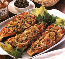 Verdure al forno: ricetta ventagli di melanzane o zucchine con pomodori, cipolle, sedano