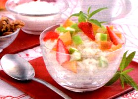 Dolci light: ricetta facile e veloce budino di riso al latte di mandorle